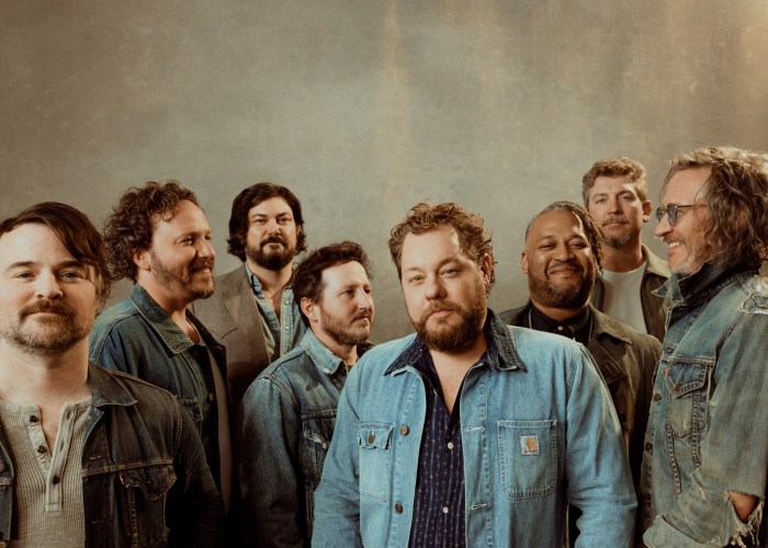 Nathaniel Rateliff & the Night Sweats headshot