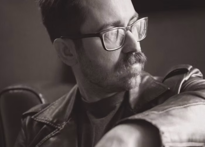 Sean McConnell headshot